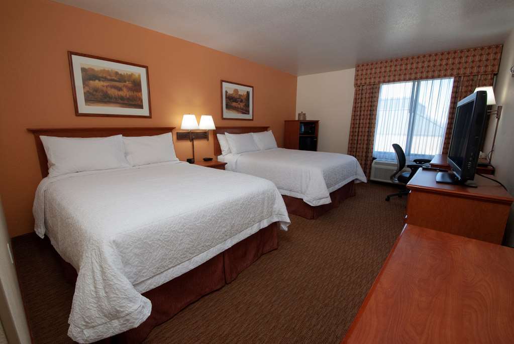 Hampton Inn & Suites Las Vegas-Henderson Room photo
